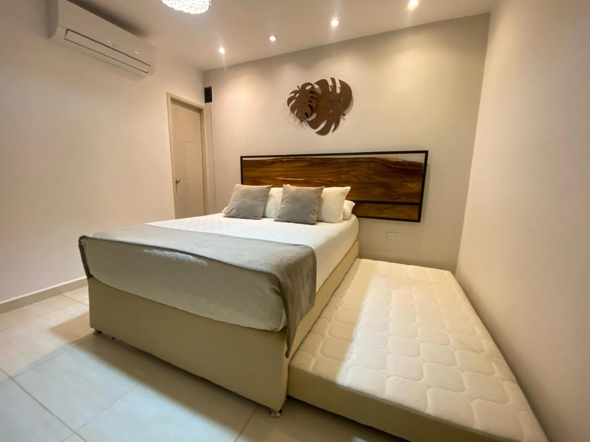 Maidy Luxury Hotel Меделин Екстериор снимка