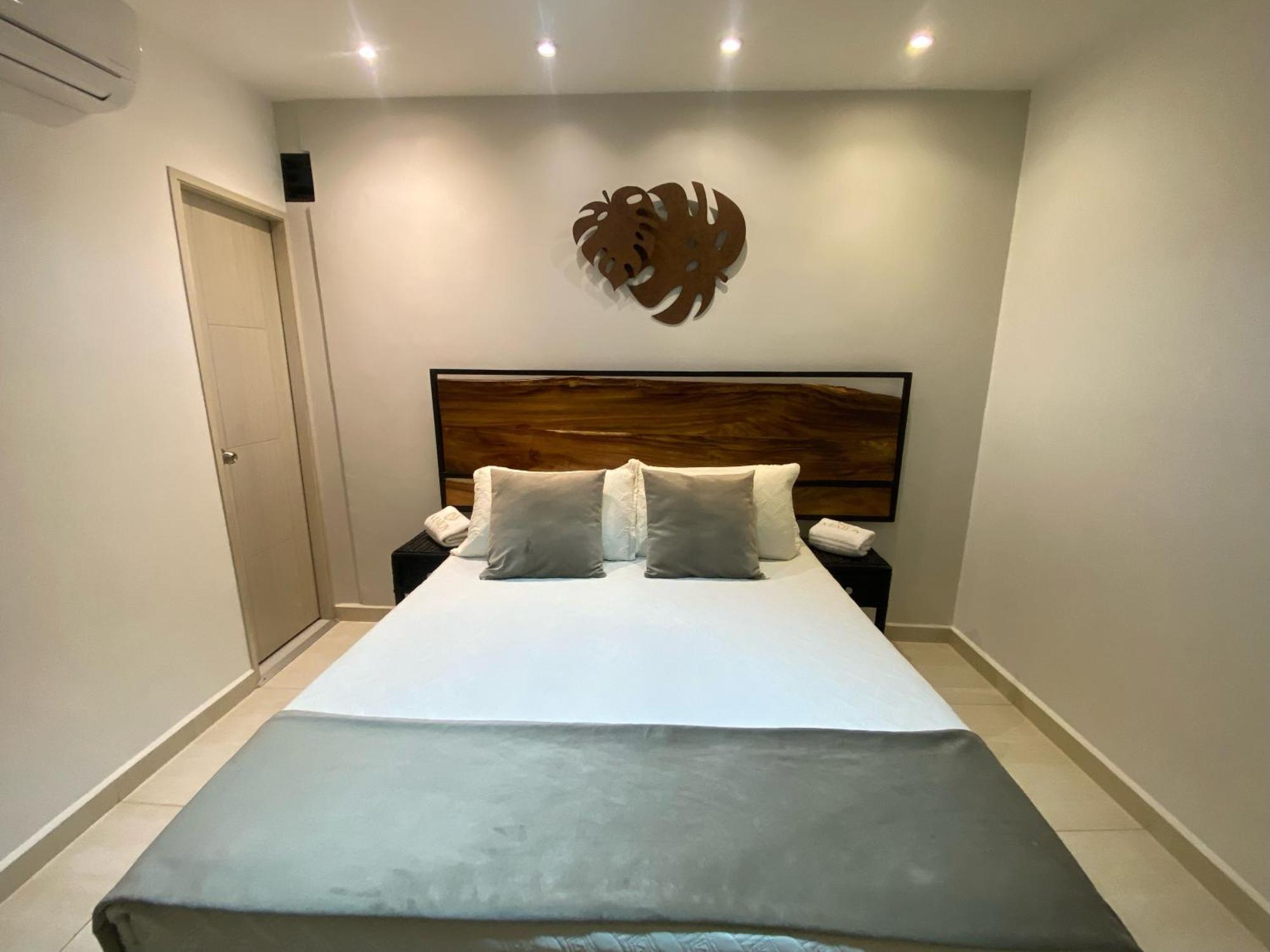 Maidy Luxury Hotel Меделин Екстериор снимка