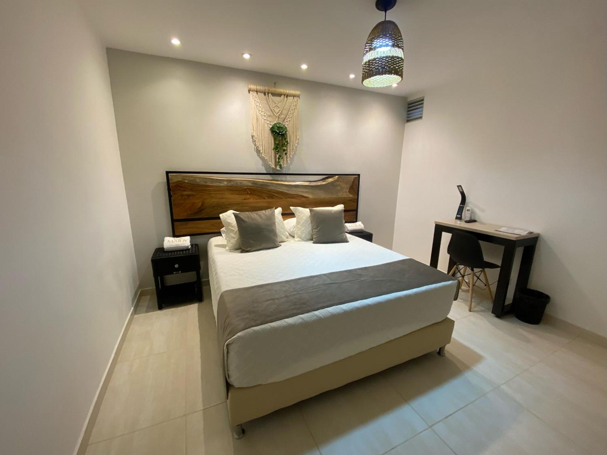 Maidy Luxury Hotel Меделин Екстериор снимка