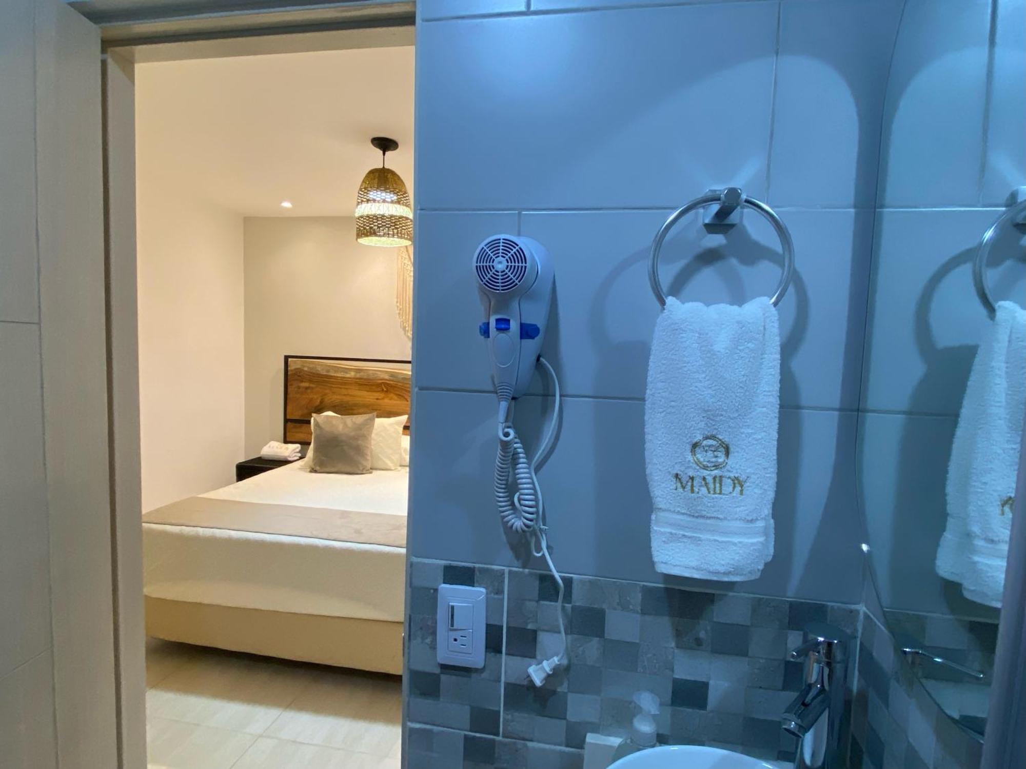 Maidy Luxury Hotel Меделин Екстериор снимка