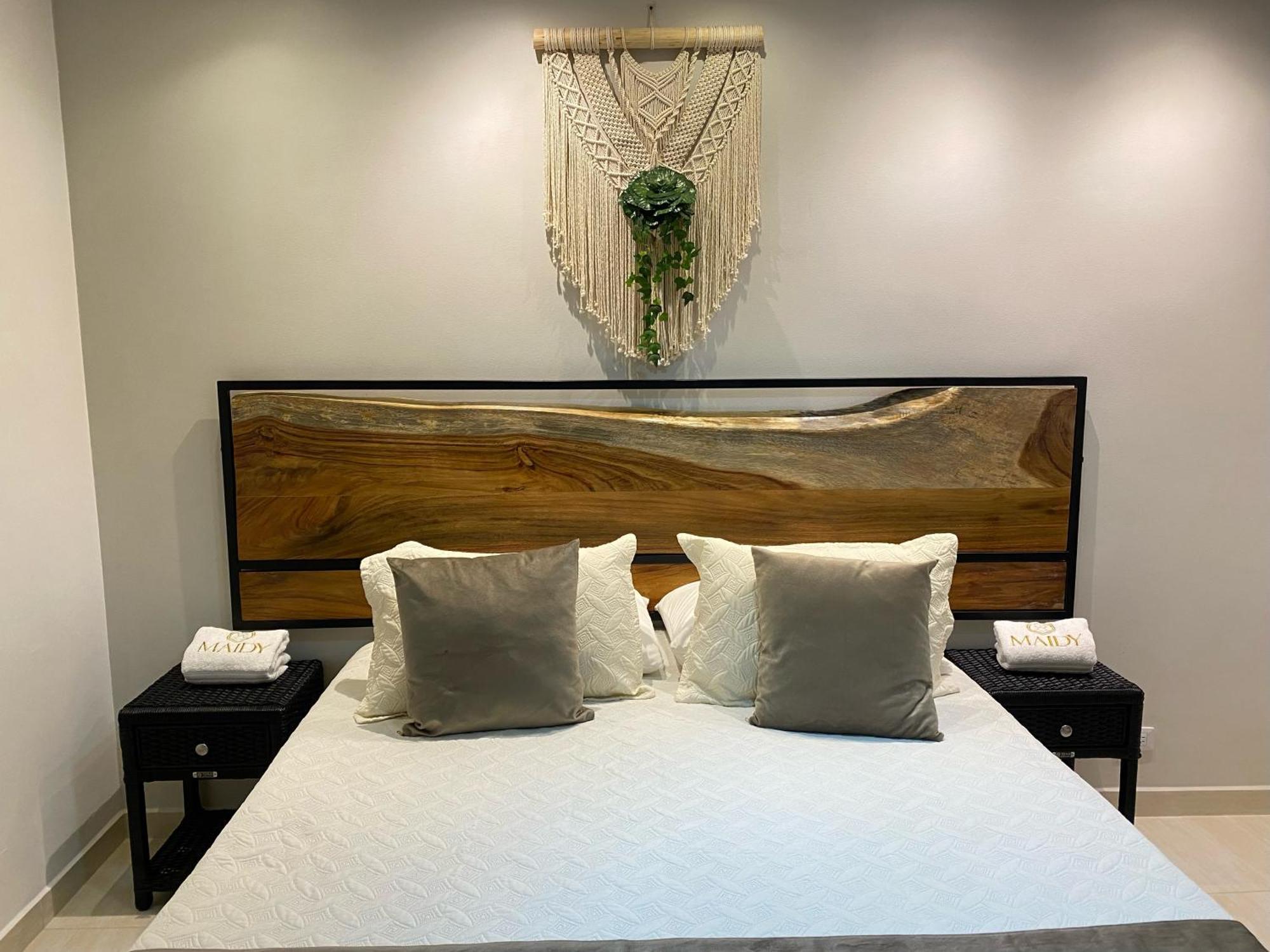 Maidy Luxury Hotel Меделин Екстериор снимка