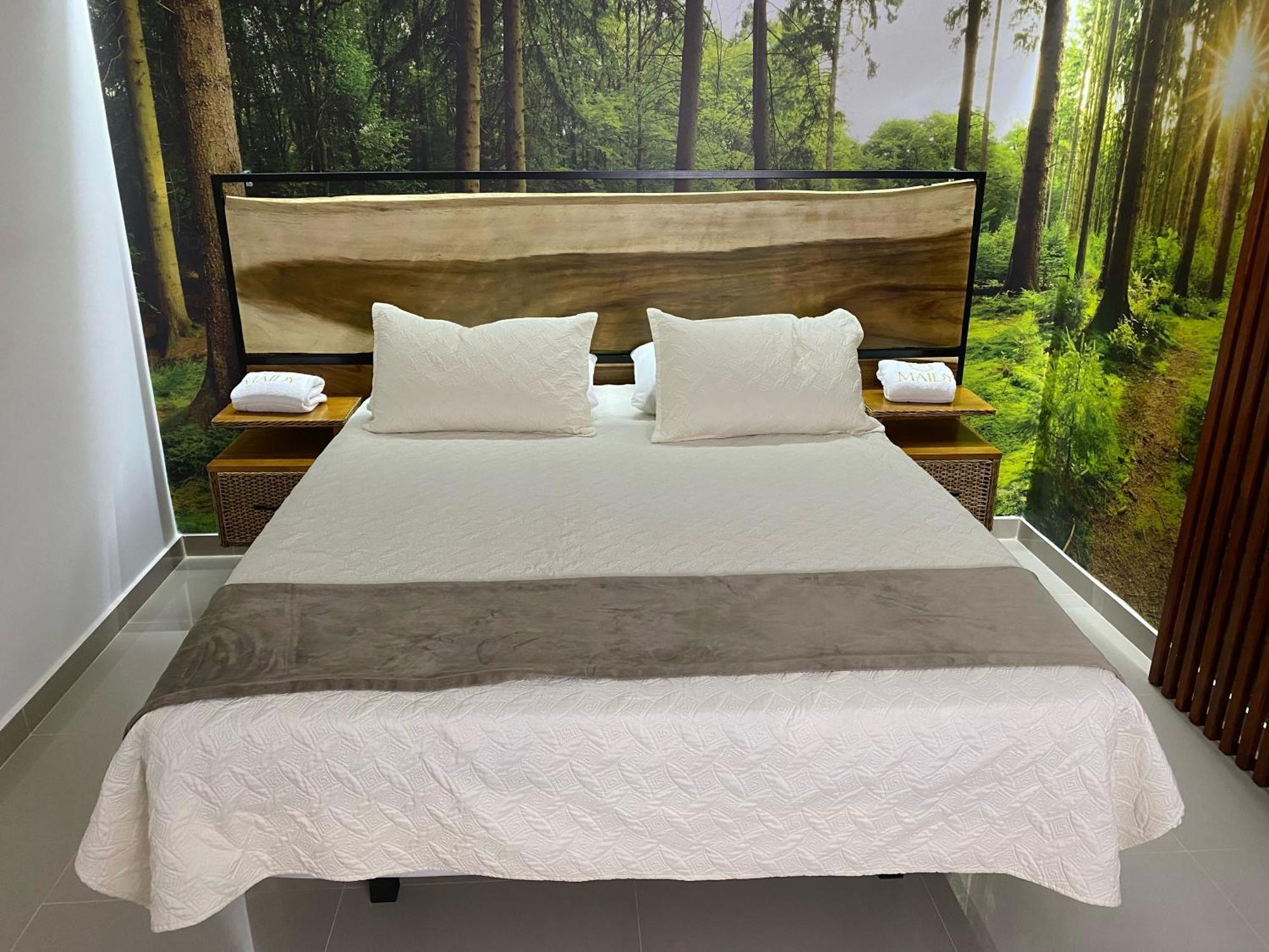 Maidy Luxury Hotel Меделин Екстериор снимка